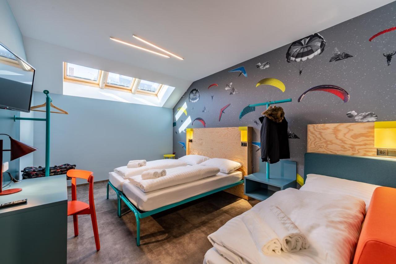 Meininger Hotel Innsbruck Zentrum ภายนอก รูปภาพ