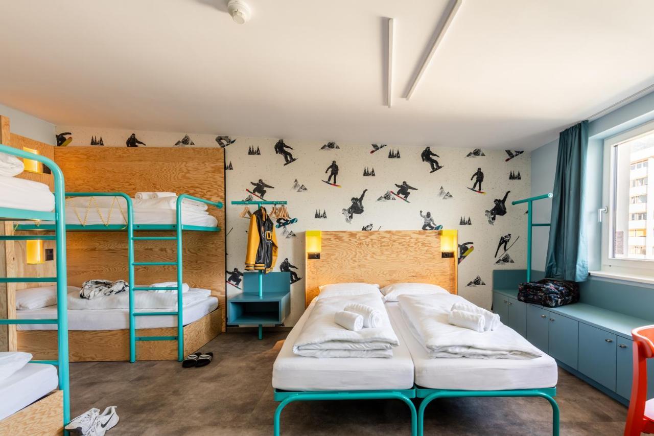 Meininger Hotel Innsbruck Zentrum ภายนอก รูปภาพ