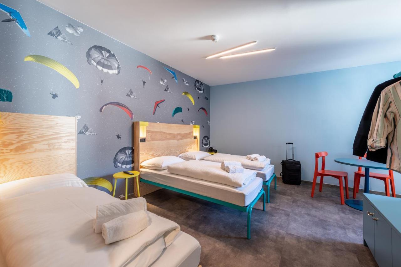 Meininger Hotel Innsbruck Zentrum ภายนอก รูปภาพ