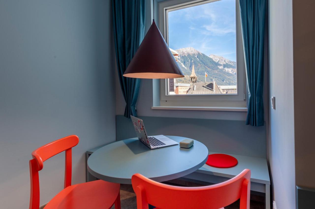 Meininger Hotel Innsbruck Zentrum ภายนอก รูปภาพ